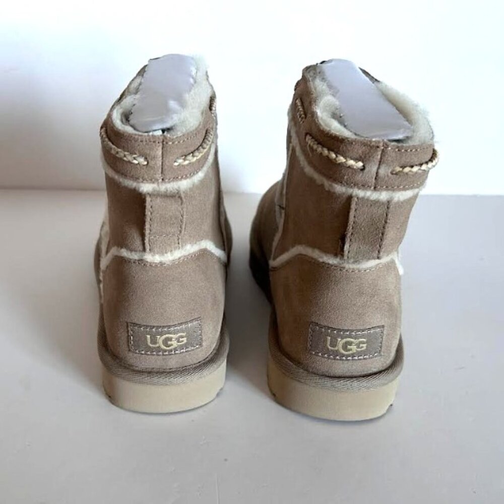 UGG Women's Classic Mini Shearling Braid Boots Dune 7 New in Box - Picture 11 of 15